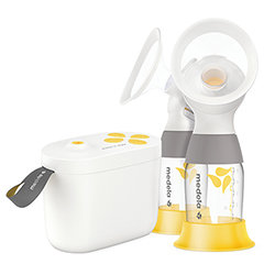 Medela Pump in Style with MaxFlow pump with bottles 250x250